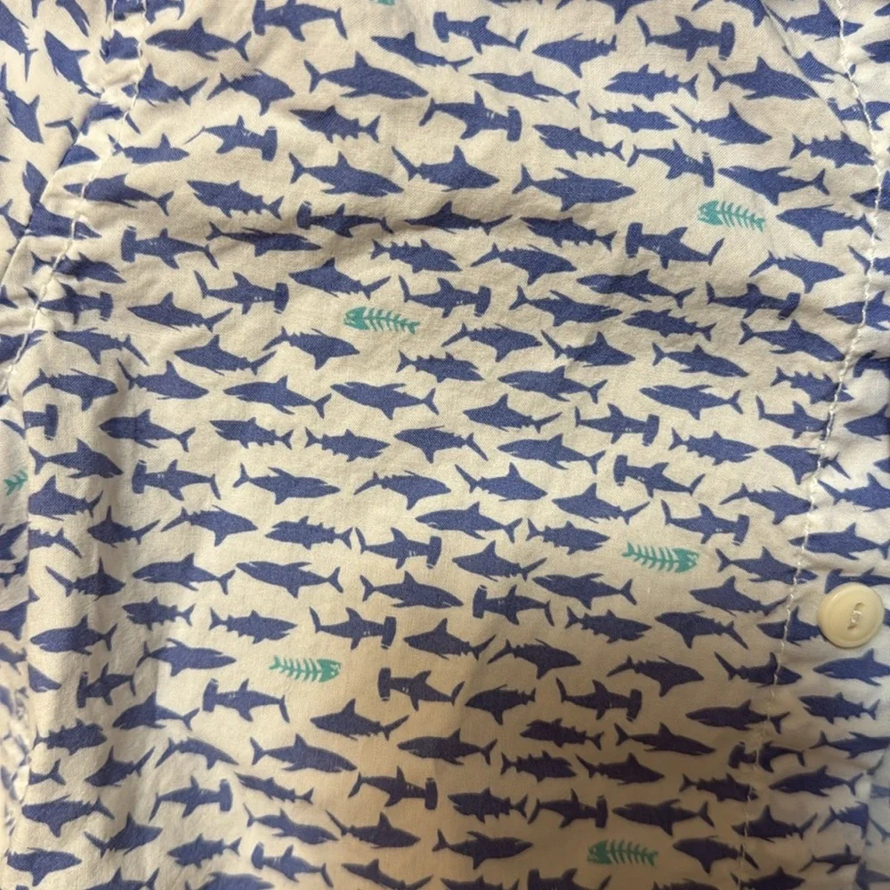 OshKosh B'gosh Blue and White Patterned Shirt Size 7